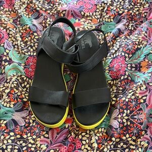Sorel Women's Black and Yellow Sandals